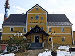 MULTIMEDA APARTMENT - PlayStation 5 plus games, O2 TV, Netflix, Disney, Amazon Prime