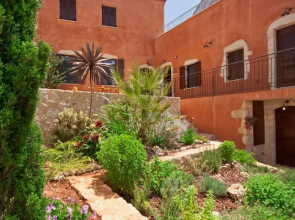 Rodanthi Guesthouse