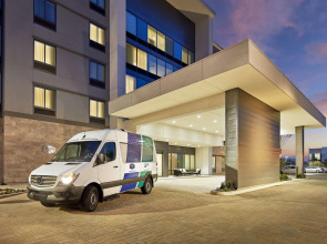 Homewood Suites by Hilton Long Beach Airport