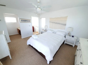 Mermaid House - Upper