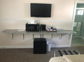 Gallagher’s Travels Bar Harbor Motel and Cottages