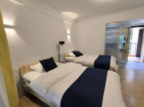 Anning Hot Spring Longjing Homestay
