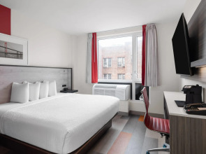 Ramada By Wyndham Brooklyn Near Flatbush