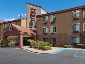 Red Roof Inn & Suites Savannah Airport