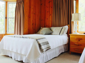 Clevelands House Resort Muskoka
