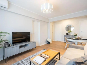 Downtown Modern - 2BR Apartment