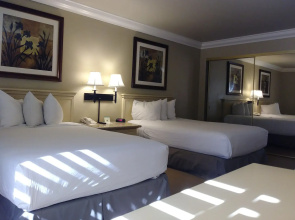 Indian Wells Resort Hotel