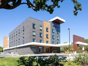 Baymont Inn & Suites by Wyndham Madison