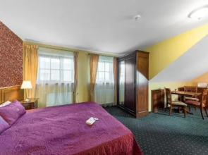 Rowing Hotel
