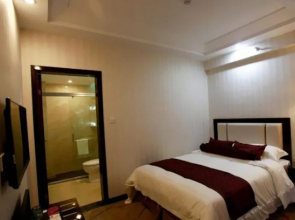 Chengdu Golden Cube Hotel