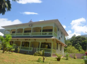 Green Palm Self Catering Apartments and Chalets