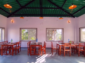 Takhat Villa by ShriGo Hotels