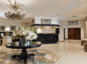 Protea Hotel by Marriott Johannesburg Balalaika Sandton
