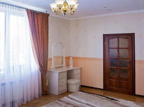Senator Hotel