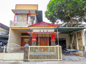 OYO Life 3064 Mahameru Kost Putra