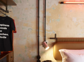 Dave Red Athens Hotel