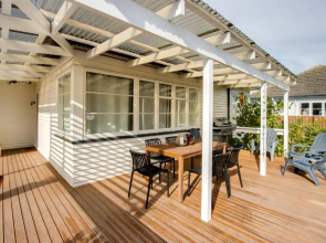 Lazy Dayz - Napier Holiday Home