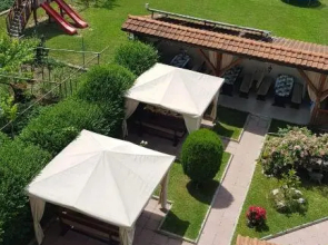 Sharkov Family Hotel