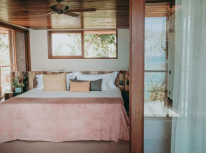 Barracuda Hotel & Villas