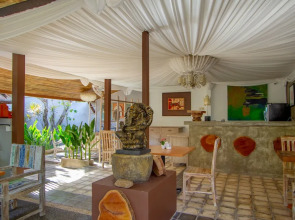 Bali Komang Guest House Sanur