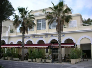 Le Marina B