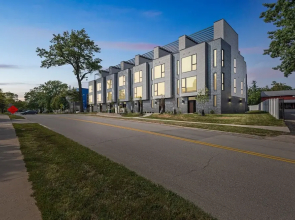 New Modern Townhome With Rooftop Patio 2 Bedroom Townhouse by RedAwning