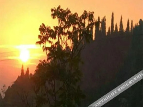 Yunshun Waterfall Hotel