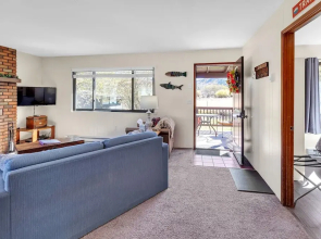 Cozy Cabin Retreat With Scenic Views 2 Bedroom Cabin