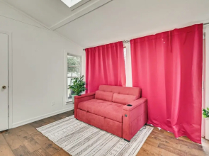 1 Mi to Connecticut River: Home w/ Large Backyard