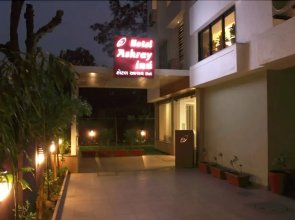 OYO Premium Ashram Road II