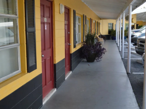 Tropicana Motel Wauchula