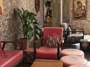 Iris Hotel