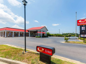 Econo Lodge Inn & Suites