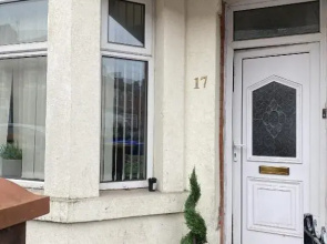 Private King En-Suite bedroom close to MediaCityUK/Old Trafford