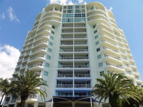 Crystal Bay on the Broadwater