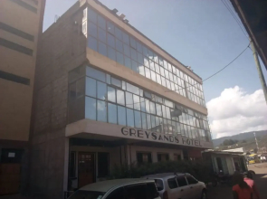Grey Sands Hotel