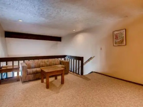 Unique, Mountain 4 Br Condo Condo