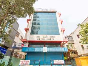 SPOT ON 37458 Hotel Rahi