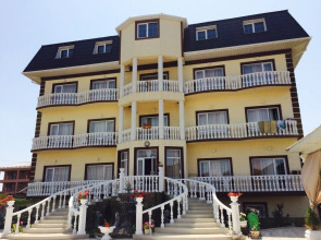 Akropol' (Nikolaevka)