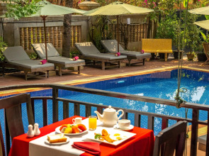 Reveal Courtyard in Reveal Angkor