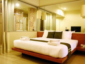 Sleep With Me Serviced Apartment