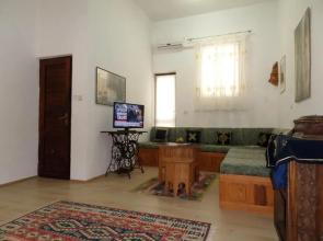 Green River Apartment