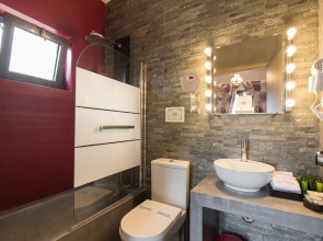 Theatro Hotel Odysseon