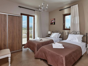 New Beautiful Complex With Villa's and App, Big Pool, Stunning Views, SW Crete