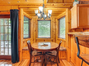 Relax Fireside! Hot Tub Haven on Table Rock Lake