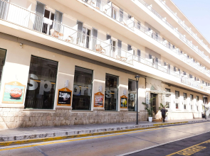 Hotel Subur