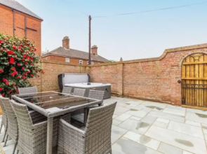 Host Stay Rose Cottage