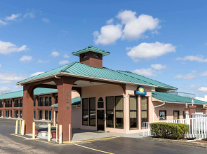 Days Inn by Wyndham Jackson