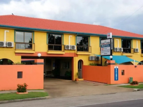 Cedar Lodge Motel Townsville