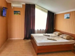 Robinzon Guest House